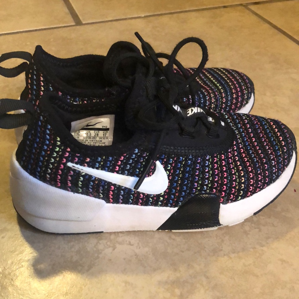 Nike little girls shoes